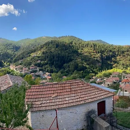 Forrest 度假居 Polídhroson